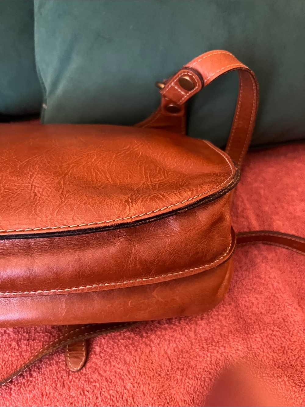 Patricia Nash London Saddle Crossbody Bag Cognac/Tan - Picture 6 of 10
